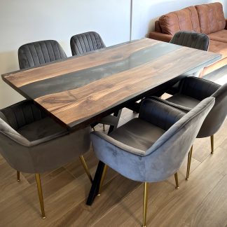 Mesa comedor nogal y resina
